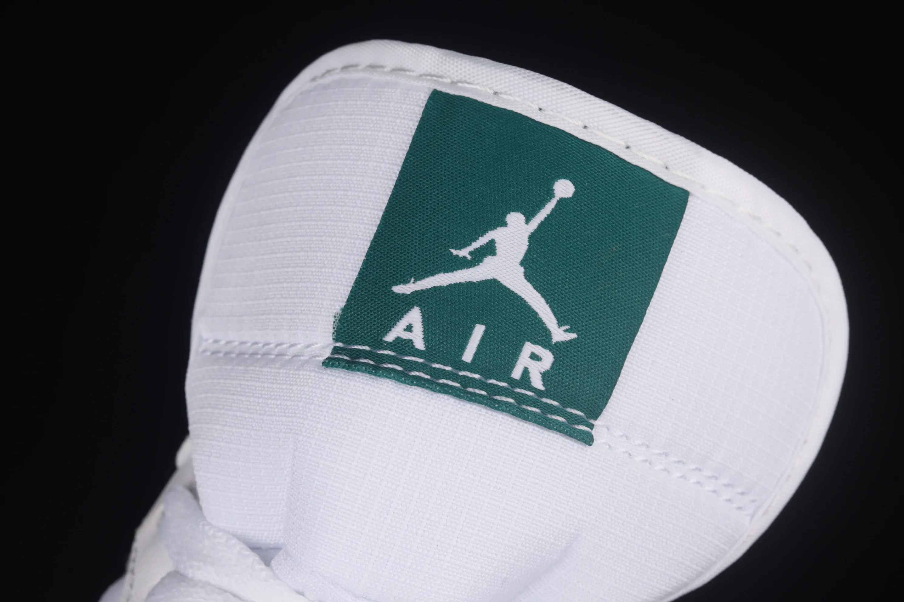 All categories Air Jordan Jordan series basketball shoes Air Jordan 1 Mid Differentiated versions Air Jordan 1 Mid "Mystic Green" AJ1 Joe 1 Mystic Green mid-top basketball shoes CD6859-103